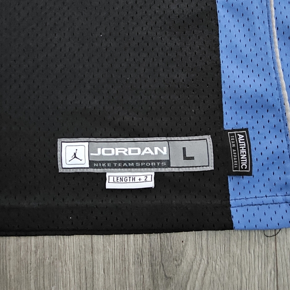 Vintage Air Jordan Georgetown Hoyas #32 Basketball Jersey Mens Large - Picture 2 of 5